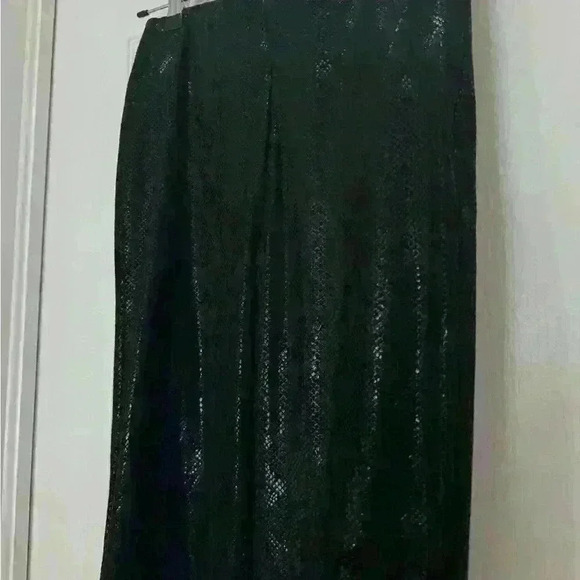 Zara  Woman’s Black Jeggings Soft Sparkly Material Slim Flattering Fit - Picture 3 of 5